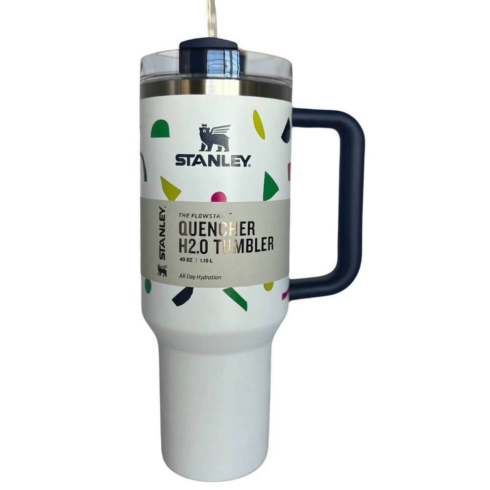New!  Stanley - The Flowstate Quencher H2.O Tumbler - 40oz